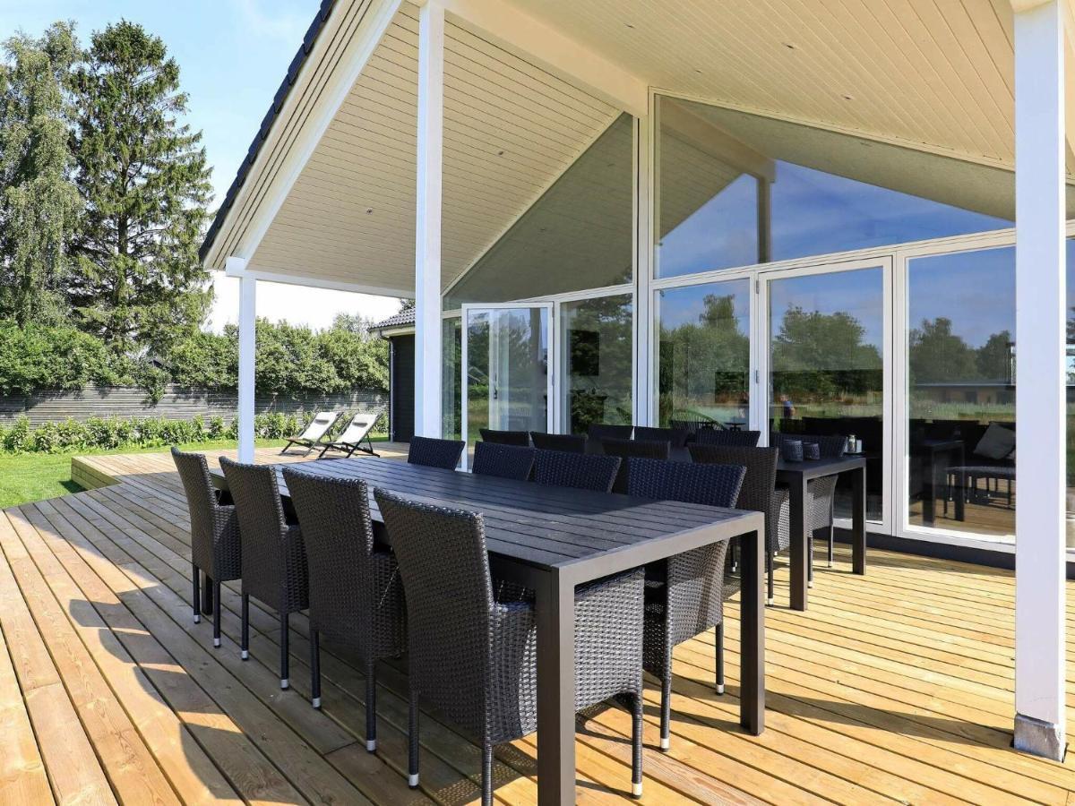 14 Person Holiday Home In V Ggerl Se Bøtø By Eksteriør bilde