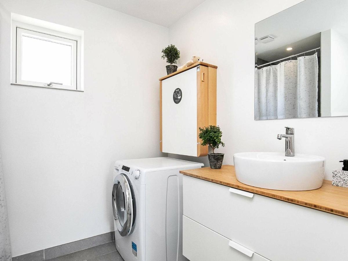 14 Person Holiday Home In V Ggerl Se Bøtø By Eksteriør bilde