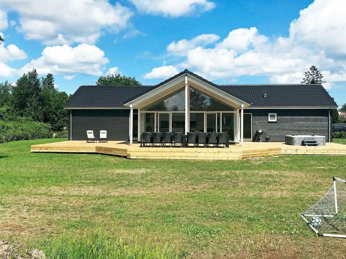 14 Person Holiday Home In V Ggerl Se Bøtø By Eksteriør bilde
